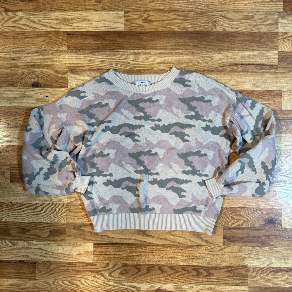 Fate Camo Knit Sweater Pink Grey Camouflage Crew Neck Pullover Womens Large